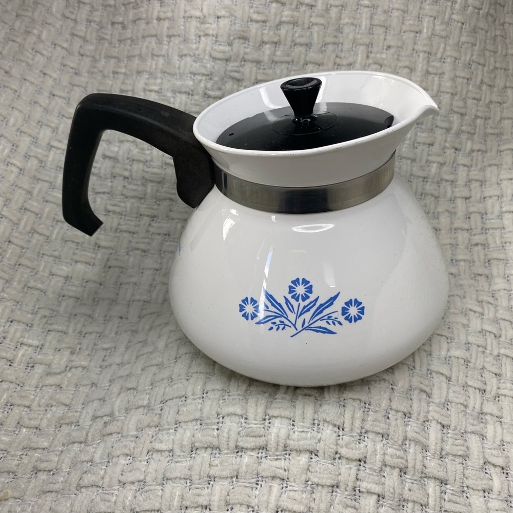 RARE Backstamp 1960s Vintage Corning Ware Blue Cornflower 6 cup teapot with lid